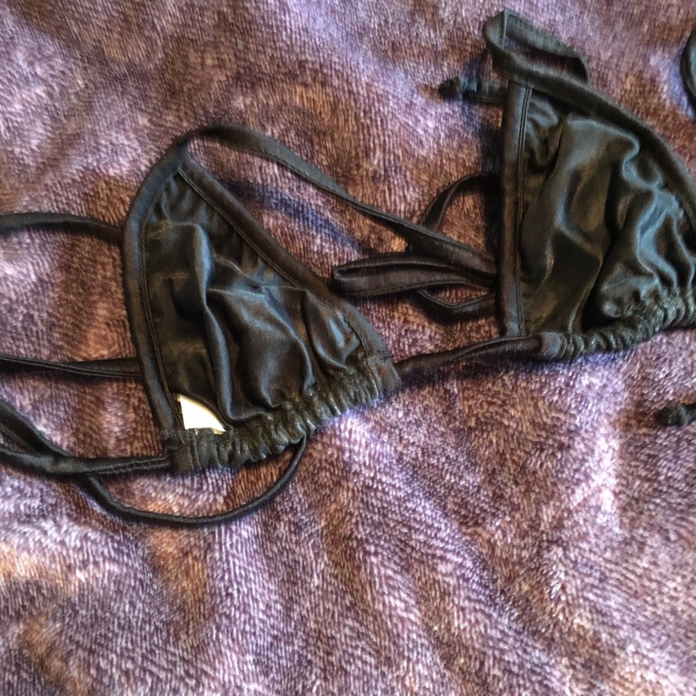 Women’s bra and thong Fredrick of Hollywood